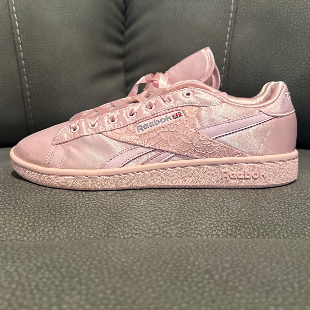 Reebok Luster pink/lilac extra butter shoe - Picture 2 of 10